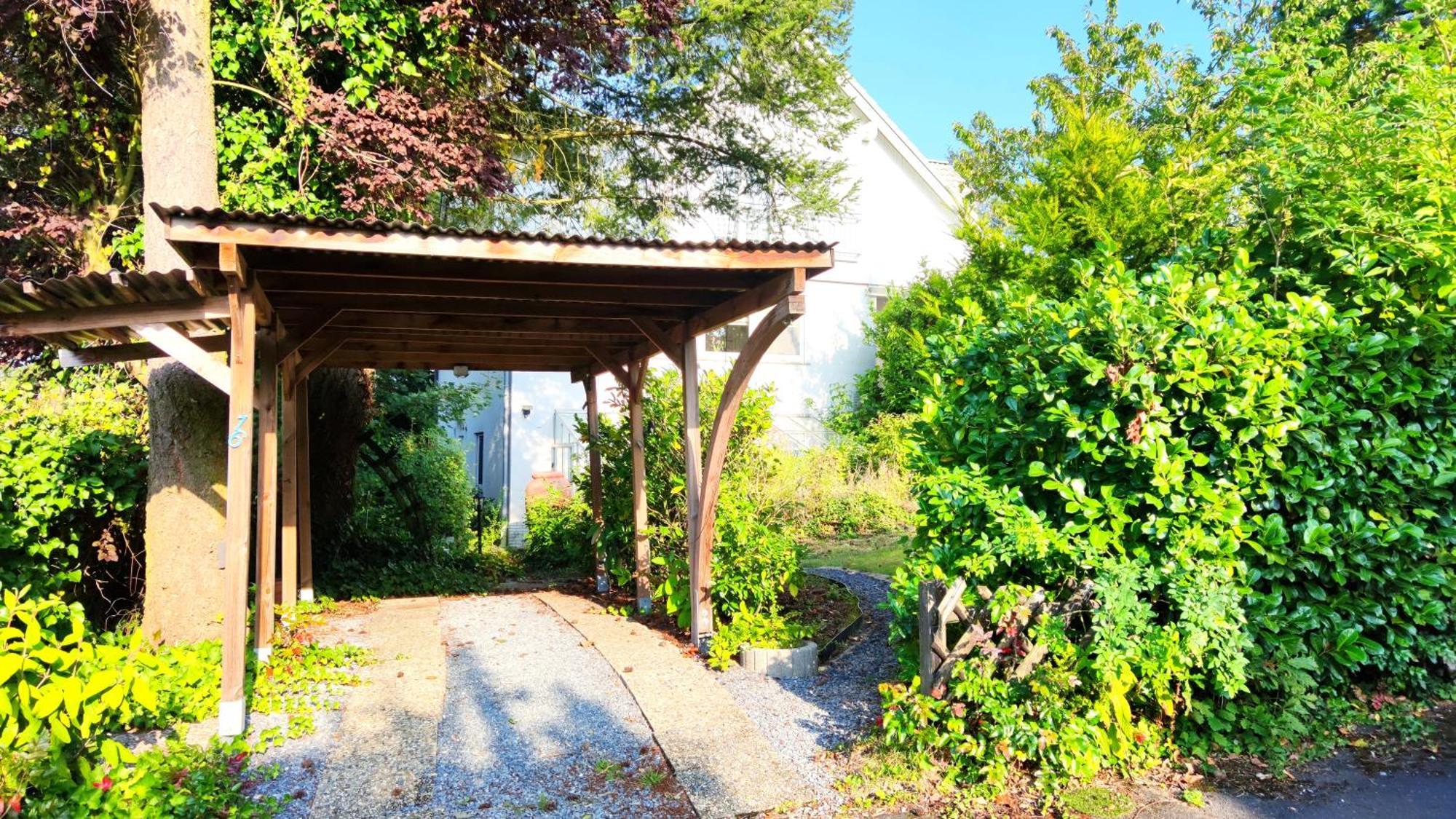 Apartmán Amselweg Am Waldrand Gelegen Netflix Eigener Carport Uvm Taunusstein Exteriér fotografie